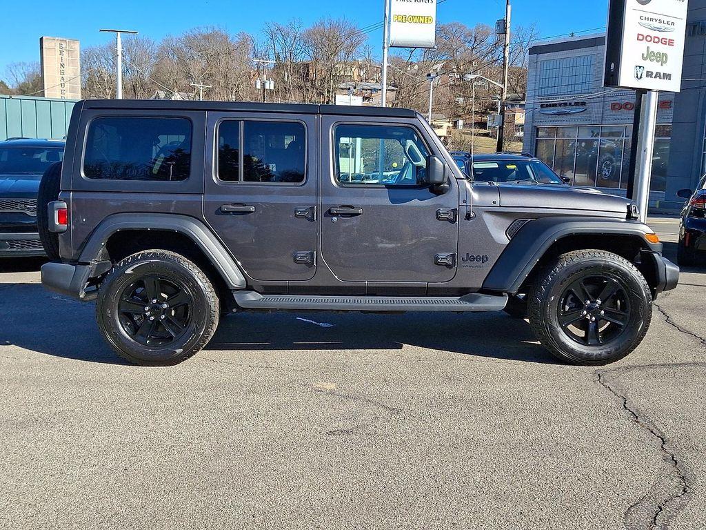 used 2022 Jeep Wrangler Unlimited car, priced at $31,817
