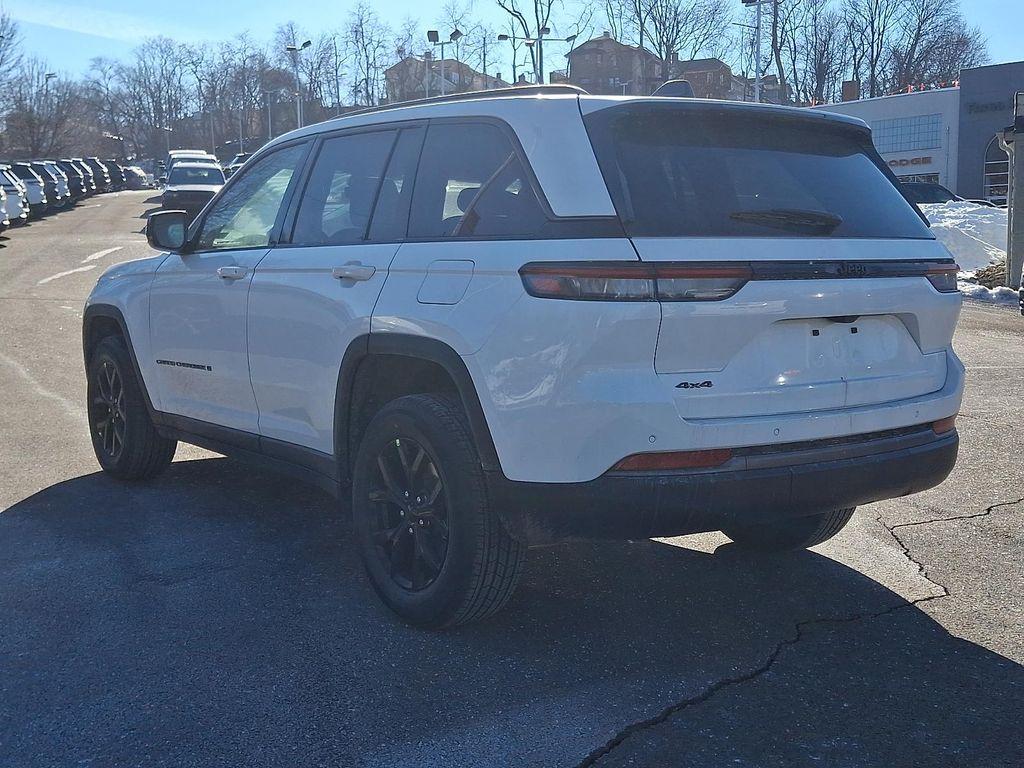 new 2026 Jeep Grand Cherokee car, priced at $48,155