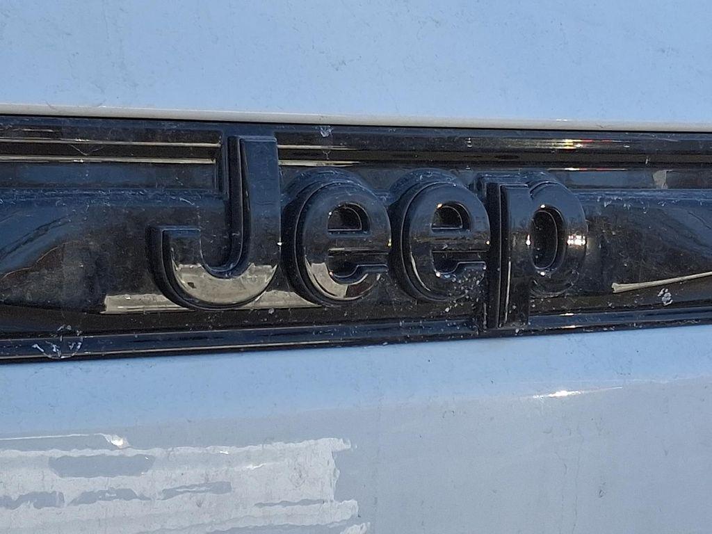 new 2026 Jeep Grand Cherokee car, priced at $48,155