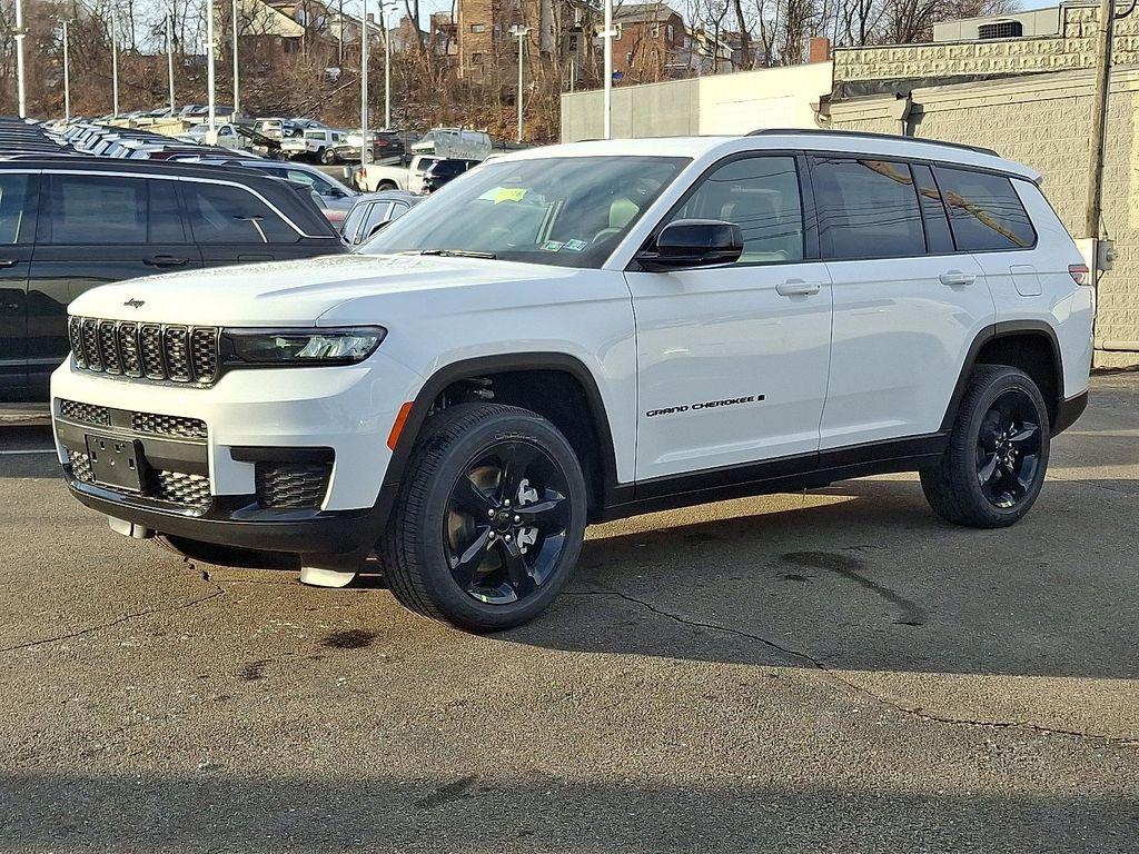 new 2025 Jeep Grand Cherokee L car, priced at $50,380