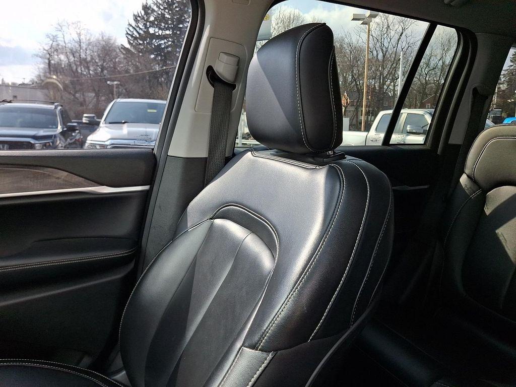 used 2023 Jeep Grand Cherokee car, priced at $35,099