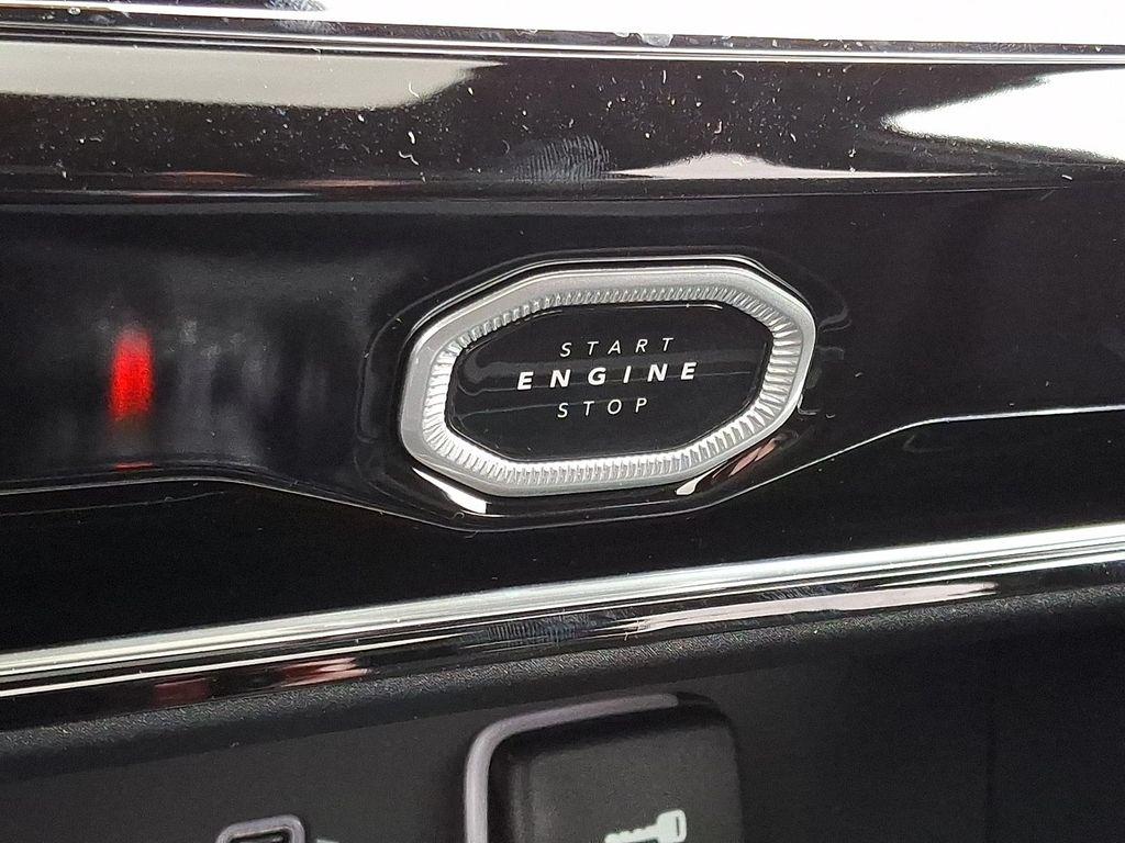 new 2026 Jeep Grand Cherokee car, priced at $48,750