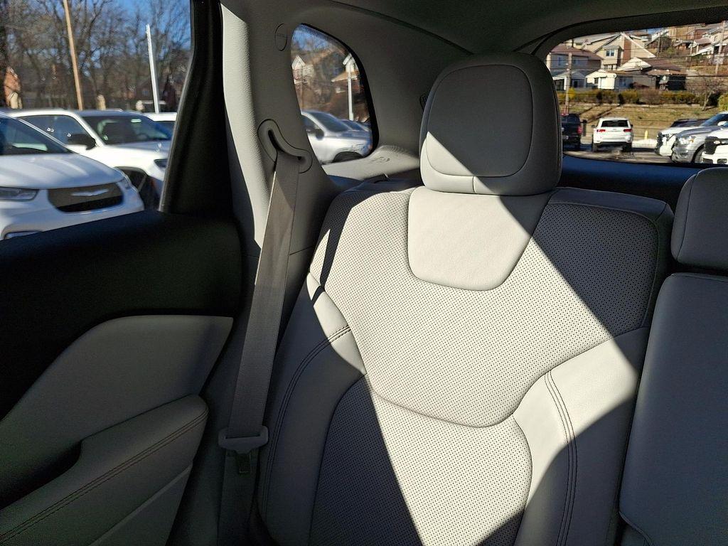 used 2021 Jeep Cherokee car, priced at $23,678