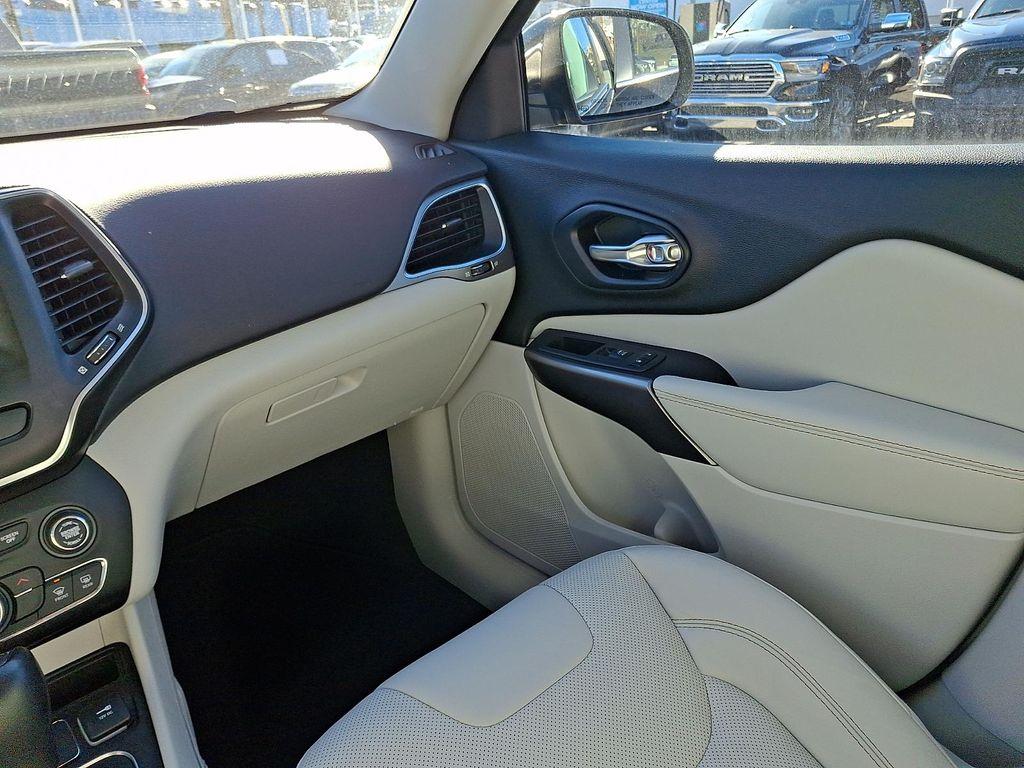 used 2021 Jeep Cherokee car, priced at $23,678