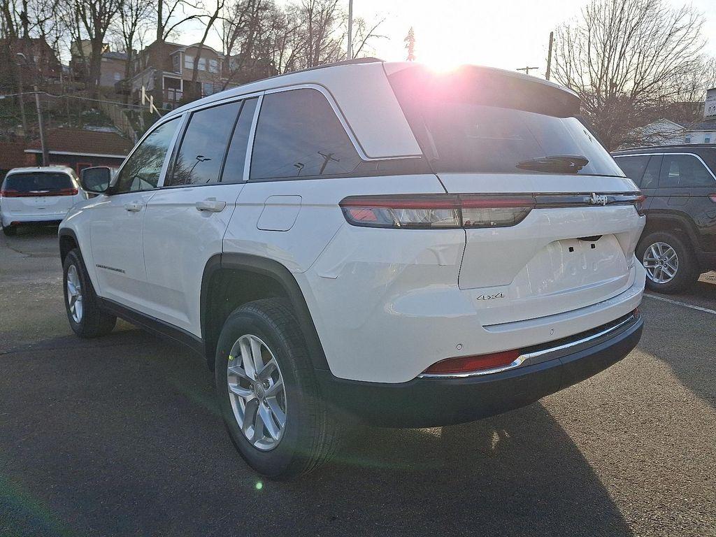new 2025 Jeep Grand Cherokee car, priced at $42,380