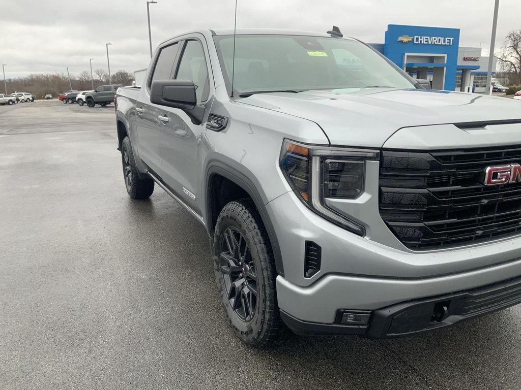 new 2026 GMC Sierra 1500 car, priced at $60,385