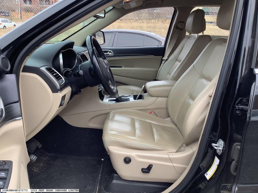 used 2019 Jeep Grand Cherokee car, priced at $15,325