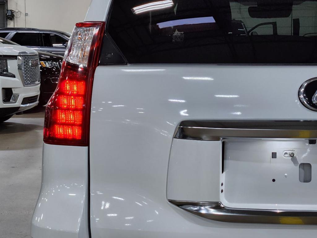 used 2021 Lexus GX 460 car, priced at $47,052