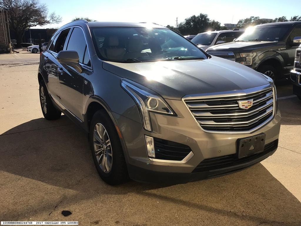 used 2017 Cadillac XT5 car, priced at $14,031