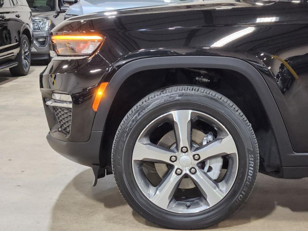 used 2023 Jeep Grand Cherokee car, priced at $34,735