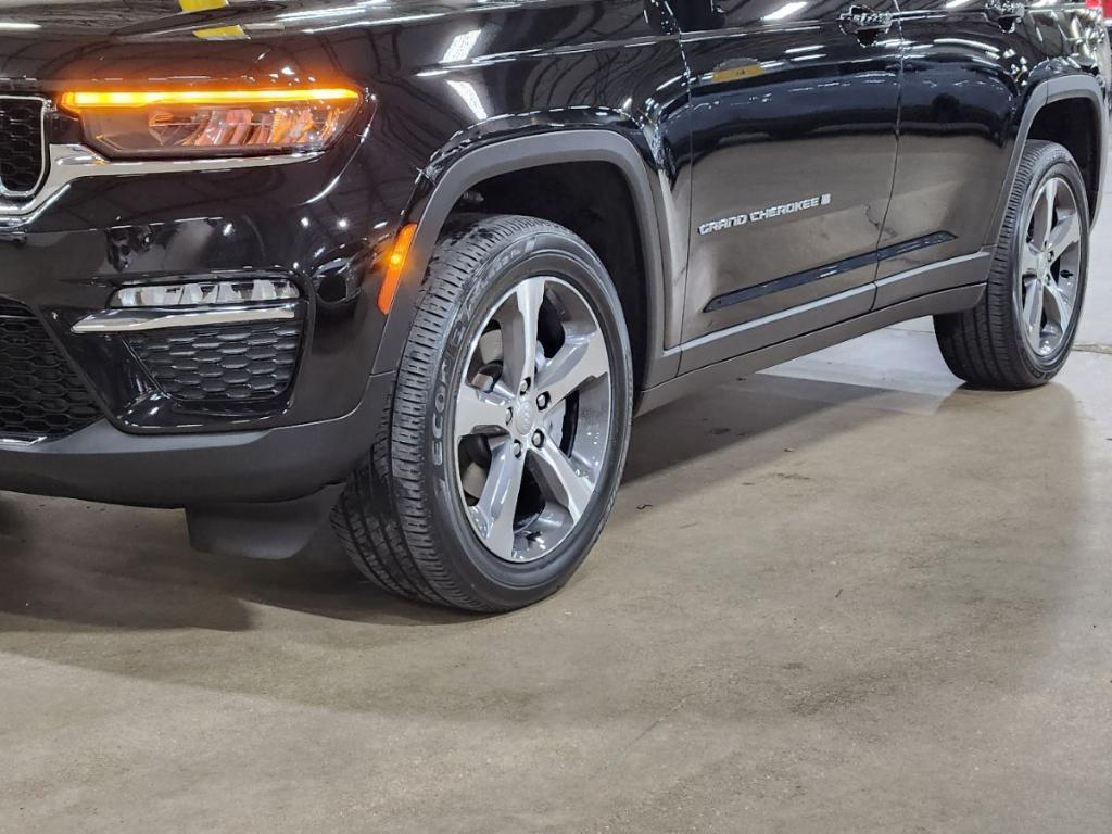 used 2023 Jeep Grand Cherokee car, priced at $34,735