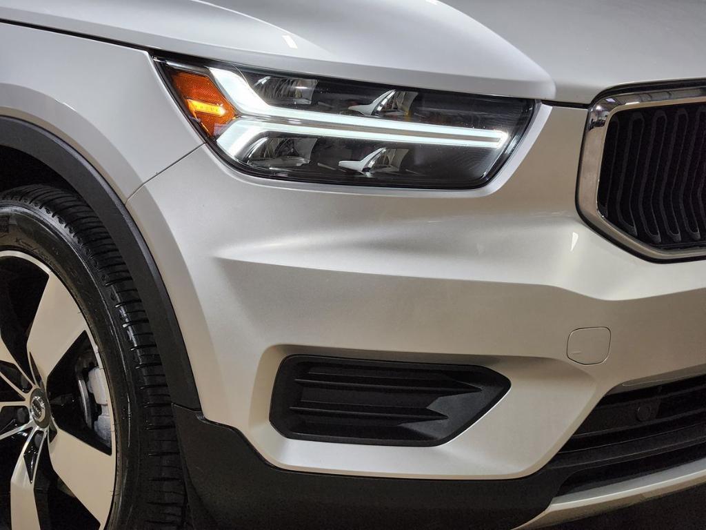 used 2019 Volvo XC40 car, priced at $22,546