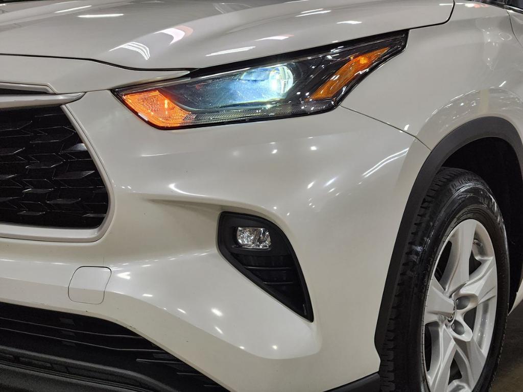 used 2021 Toyota Highlander car, priced at $28,377