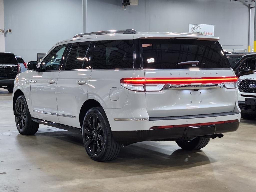 used 2022 Lincoln Navigator car, priced at $55,988