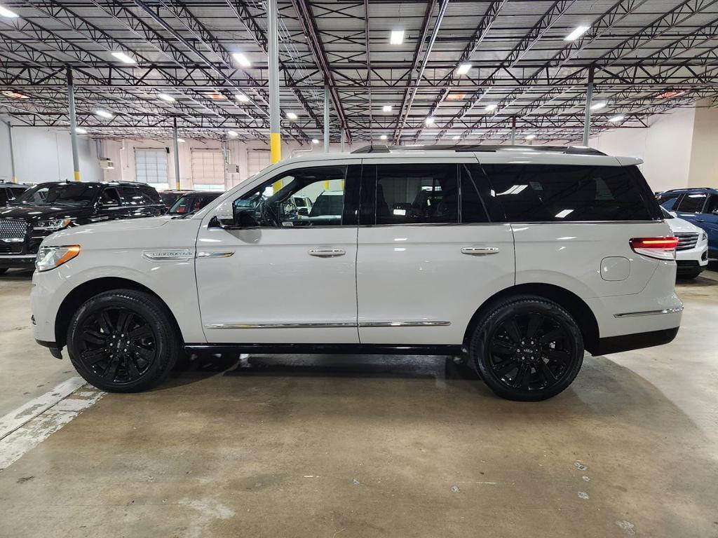 used 2022 Lincoln Navigator car, priced at $55,988