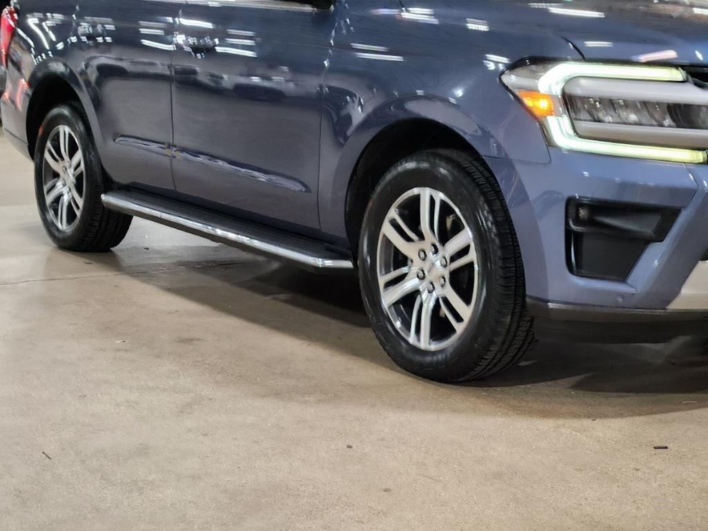 used 2022 Ford Expedition car, priced at $30,652