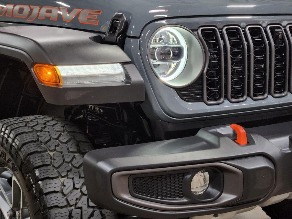 used 2024 Jeep Gladiator car, priced at $43,822