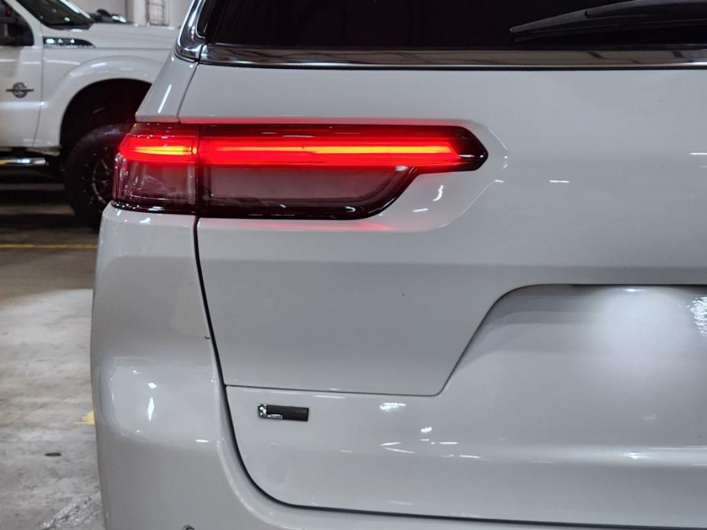 used 2021 Jeep Grand Cherokee L car, priced at $30,997