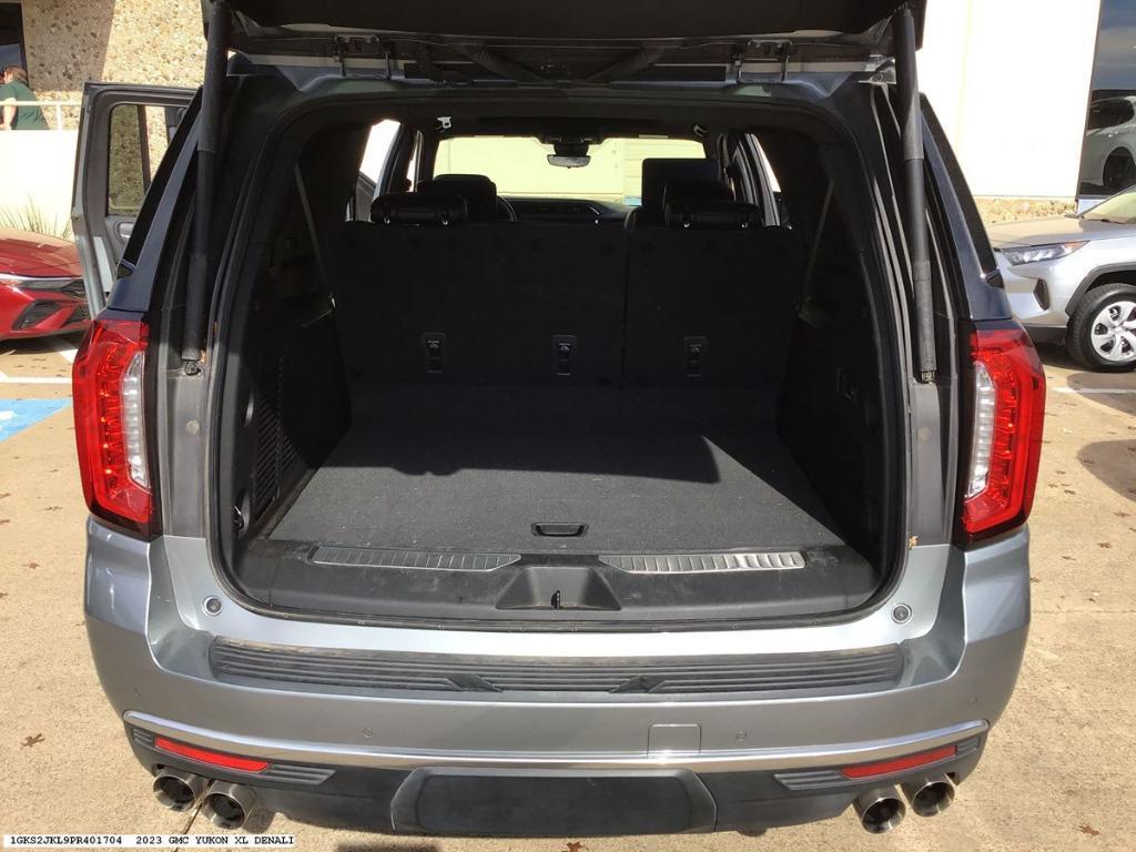 used 2023 GMC Yukon XL car, priced at $67,225