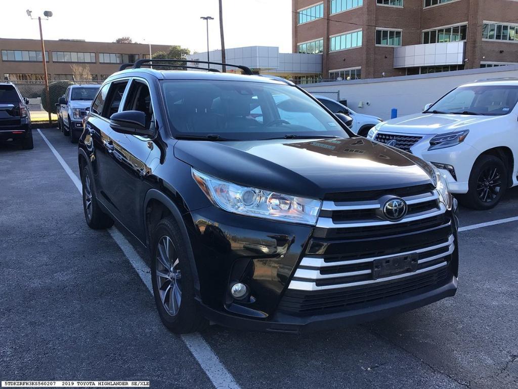 used 2019 Toyota Highlander car, priced at $25,874