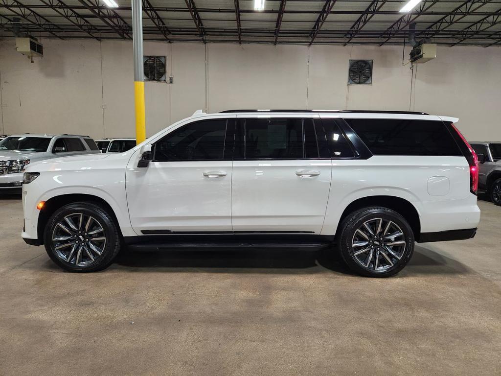 used 2021 Cadillac Escalade ESV car, priced at $53,288