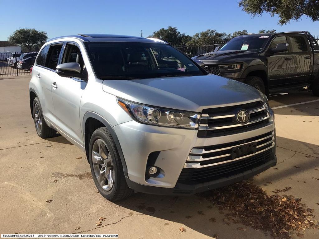 used 2019 Toyota Highlander car, priced at $32,977