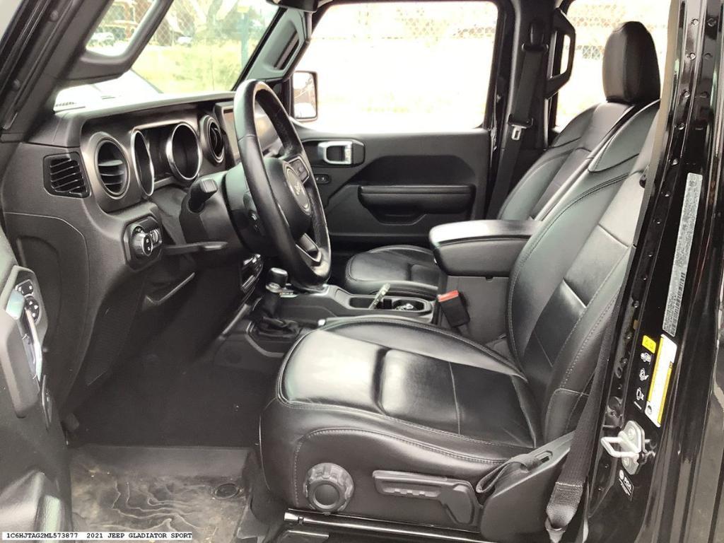 used 2021 Jeep Gladiator car, priced at $32,252