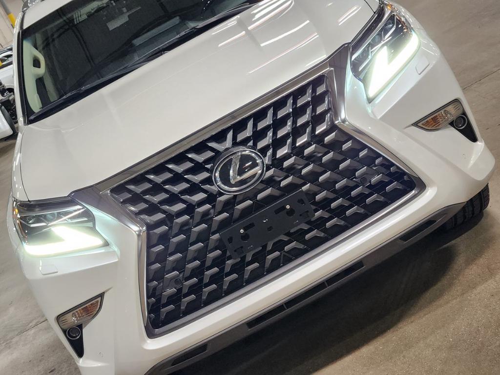 used 2023 Lexus GX 460 car, priced at $55,885