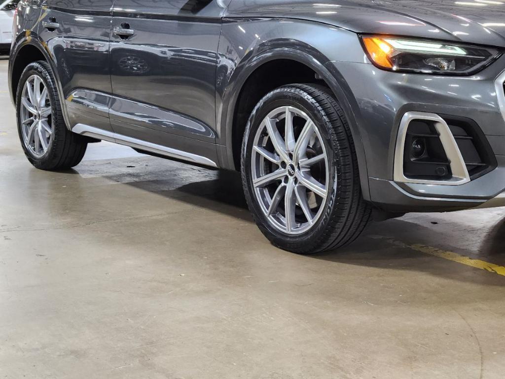 used 2022 Audi SQ5 car, priced at $29,842