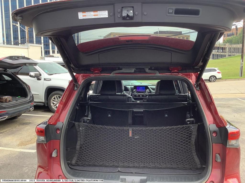 used 2023 Toyota Highlander car, priced at $39,062