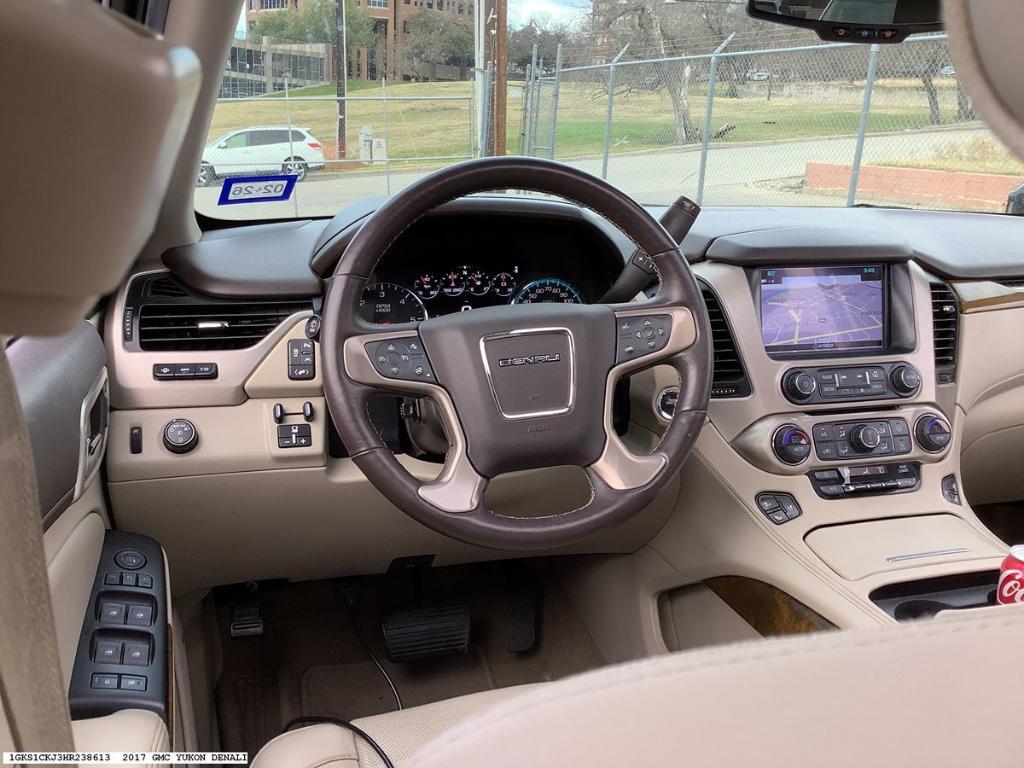 used 2017 GMC Yukon car, priced at $25,233