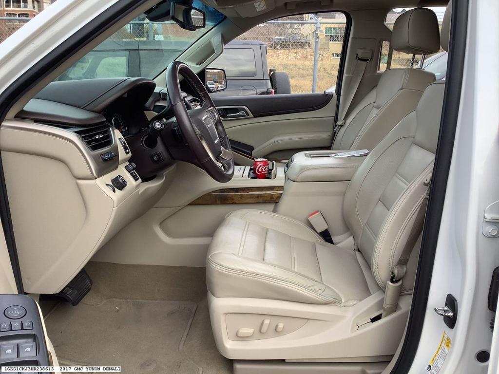 used 2017 GMC Yukon car, priced at $25,233