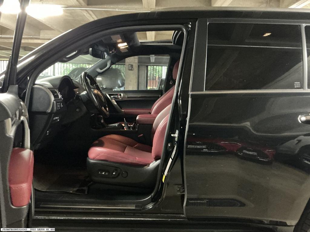 used 2022 Lexus GX 460 car, priced at $50,146