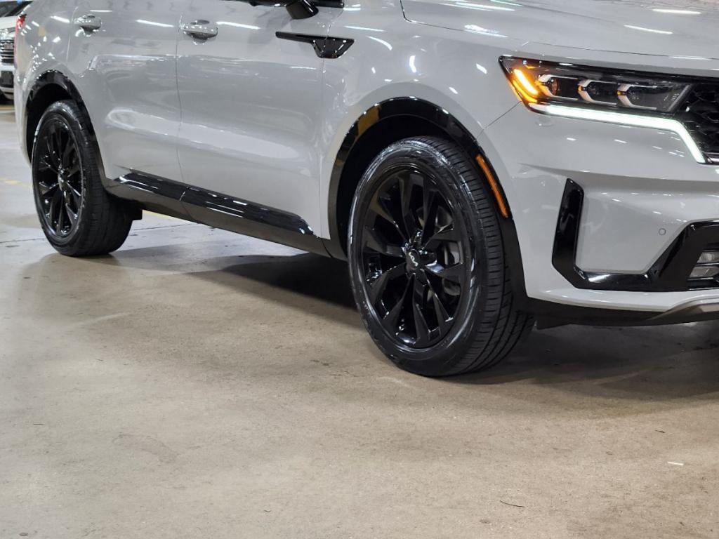 used 2022 Kia Sorento car, priced at $25,482