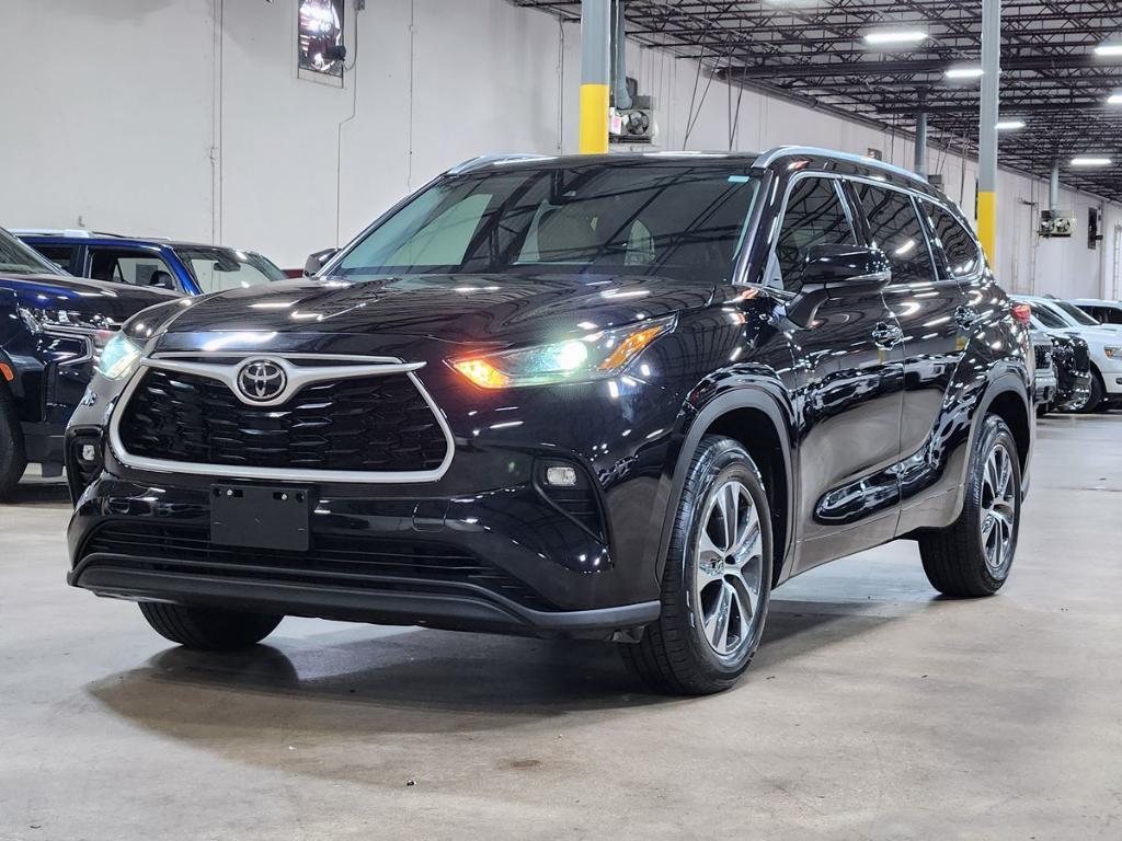 used 2021 Toyota Highlander car, priced at $27,288
