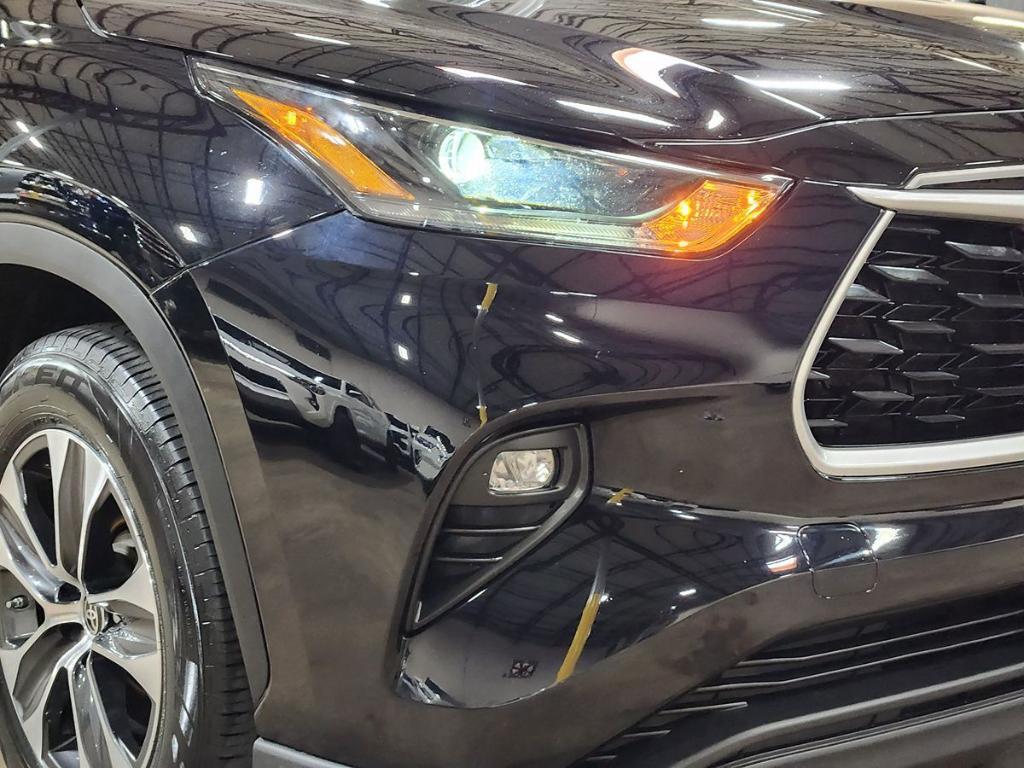 used 2021 Toyota Highlander car, priced at $27,288