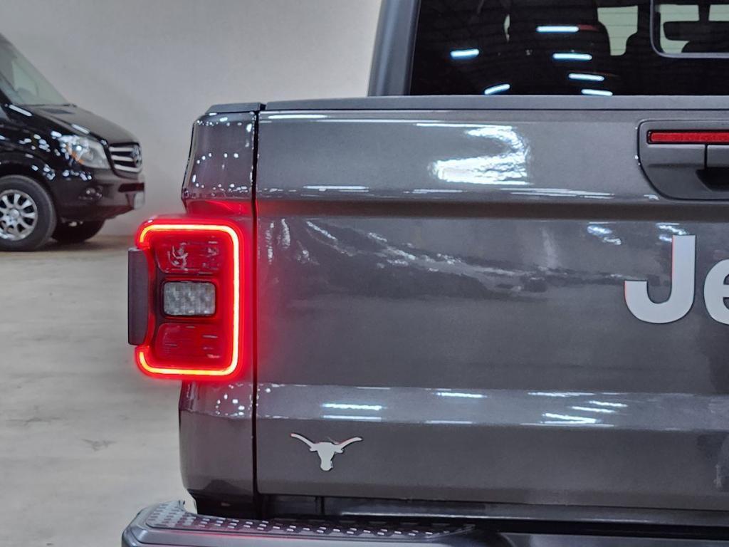 used 2021 Jeep Gladiator car, priced at $28,312