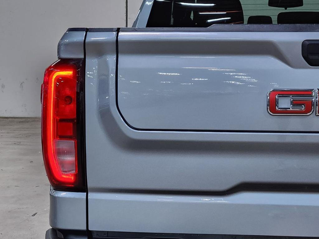 used 2023 GMC Sierra 1500 car, priced at $35,212