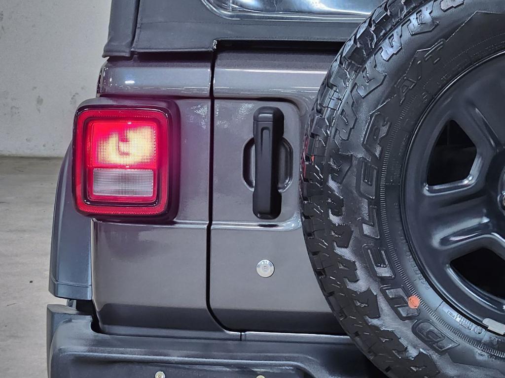 used 2018 Jeep Wrangler Unlimited car, priced at $21,824