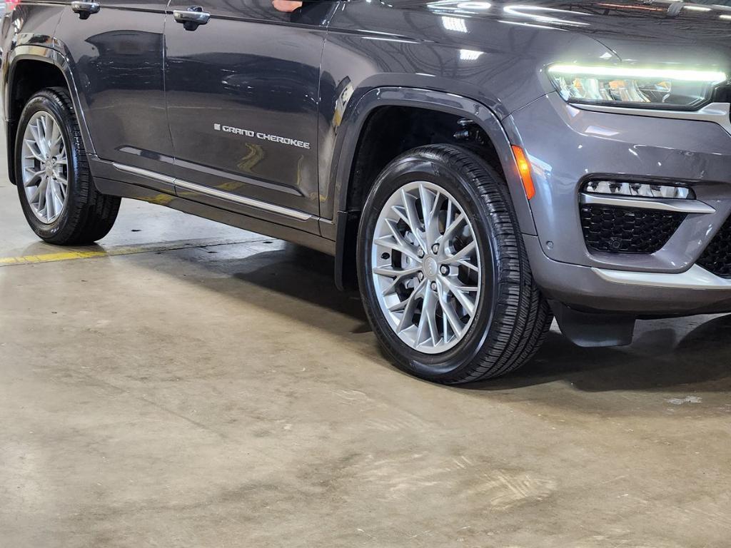 used 2022 Jeep Grand Cherokee car, priced at $39,922