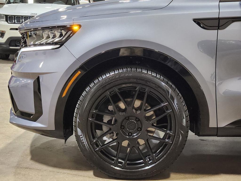used 2022 Kia Sorento car, priced at $28,919