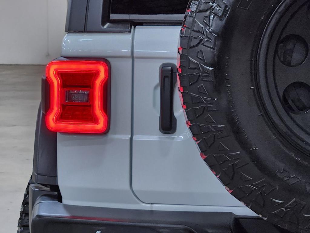 used 2021 Jeep Wrangler Unlimited car, priced at $22,985