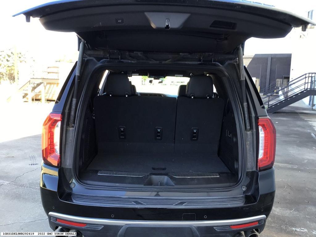 used 2022 GMC Yukon car, priced at $52,844