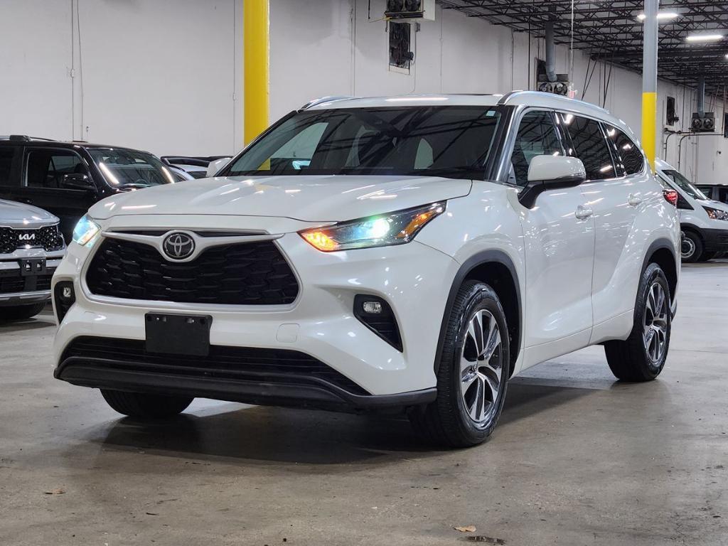 used 2021 Toyota Highlander car, priced at $27,811