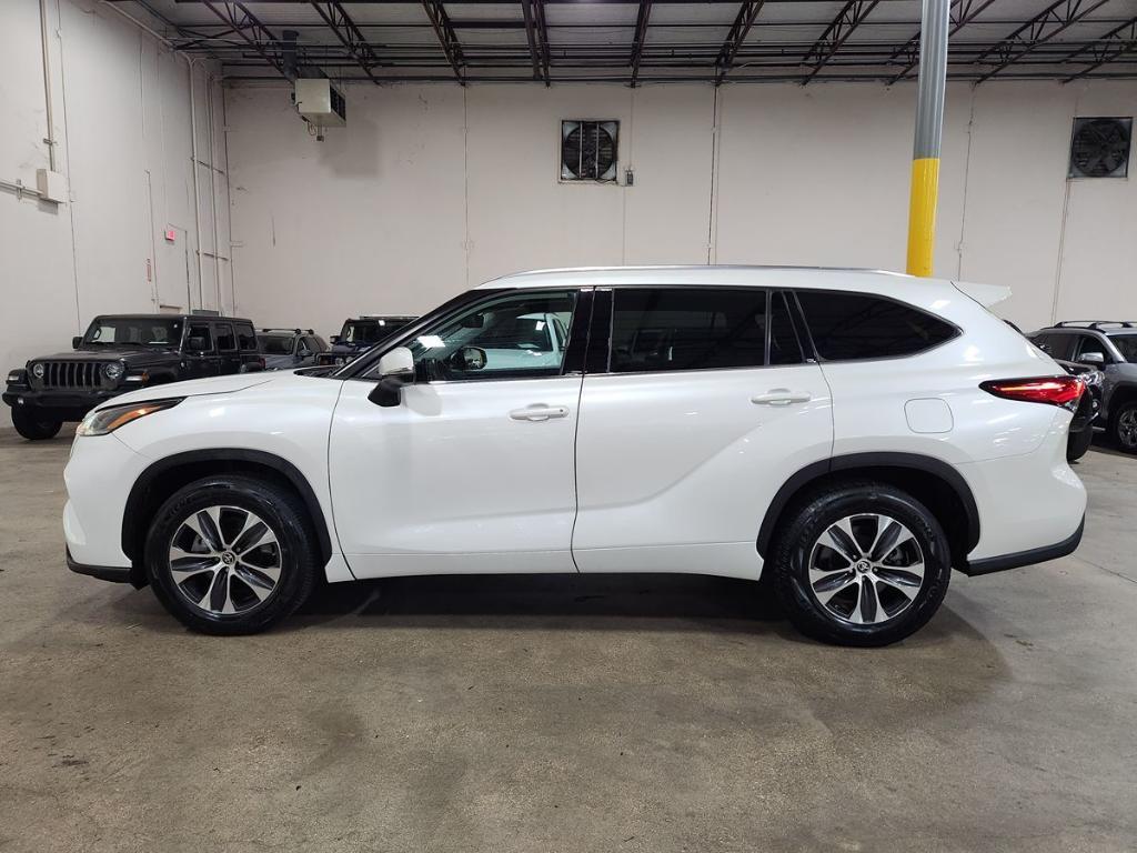 used 2021 Toyota Highlander car, priced at $27,811