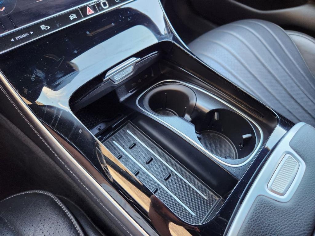 Mercedes-Benz S-Class view 39
