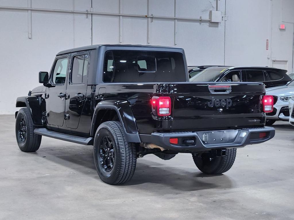 used 2022 Jeep Gladiator car, priced at $28,362