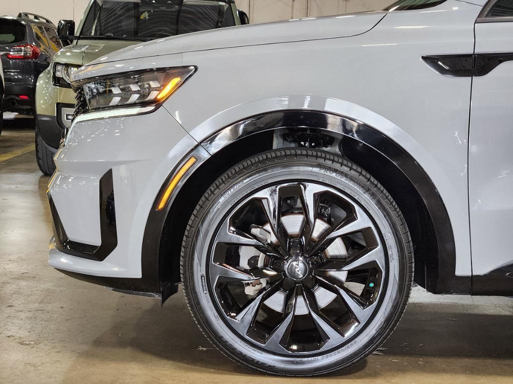 used 2022 Kia Sorento car, priced at $26,566