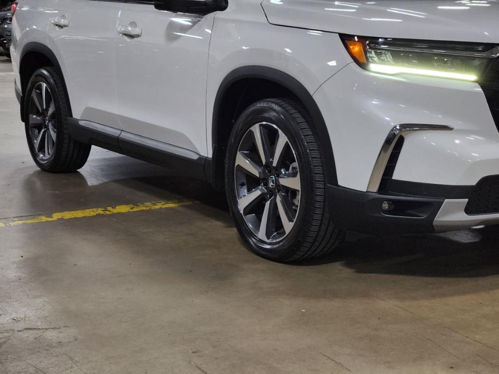 used 2023 Honda Pilot car, priced at $42,911