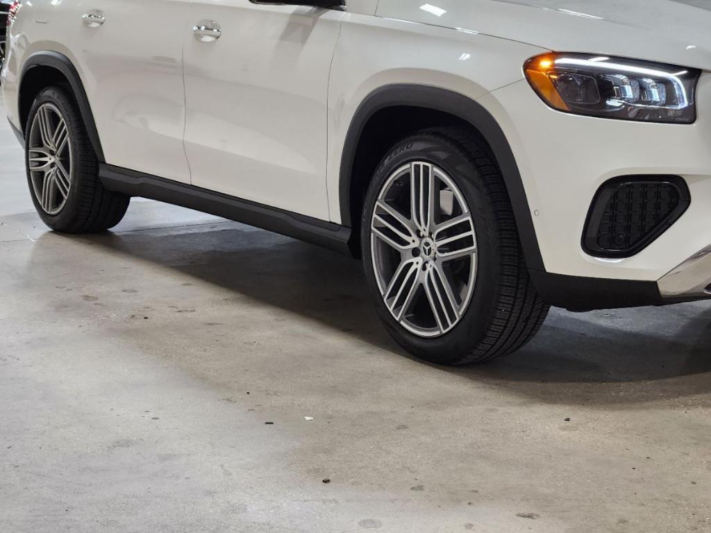 used 2025 Mercedes-Benz GLS 450 car, priced at $80,752